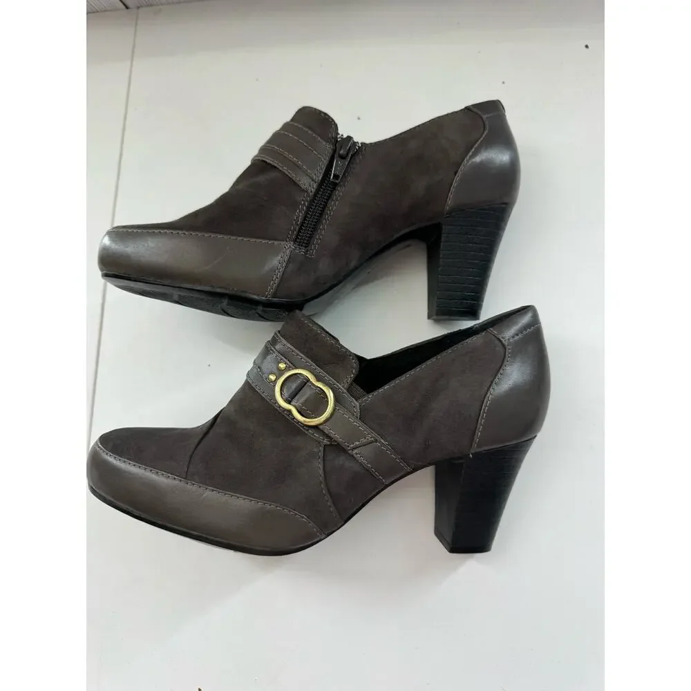Clarks Brown Suede Buckle Sapphire Selene Loafer Shootie Pump Size 7 R1